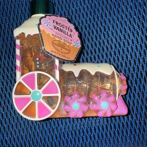 Frosted Vanilla Carriage Hand Soap - Pink and White